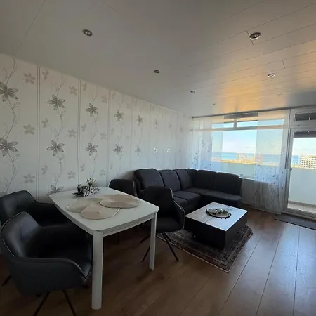 - Haus D, App 0d0708 Apartment